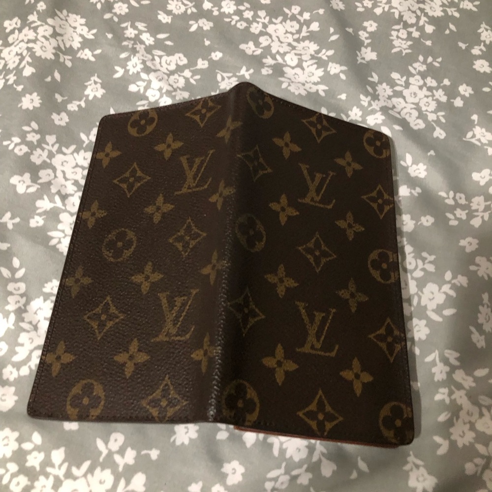 Louis Vuitton checkbook